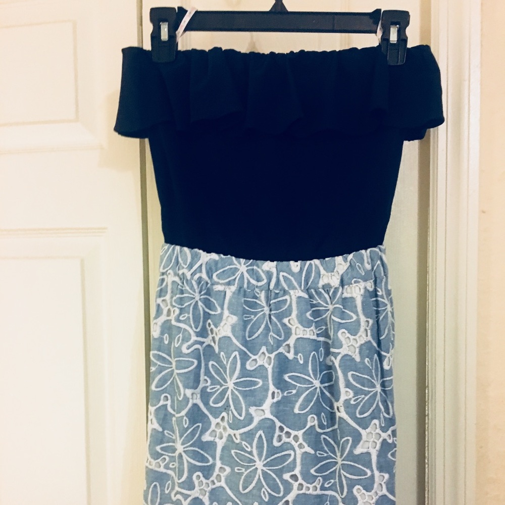 SOLD-Navy and chambray Lilly, floral eyelets - Picture 3 of 5